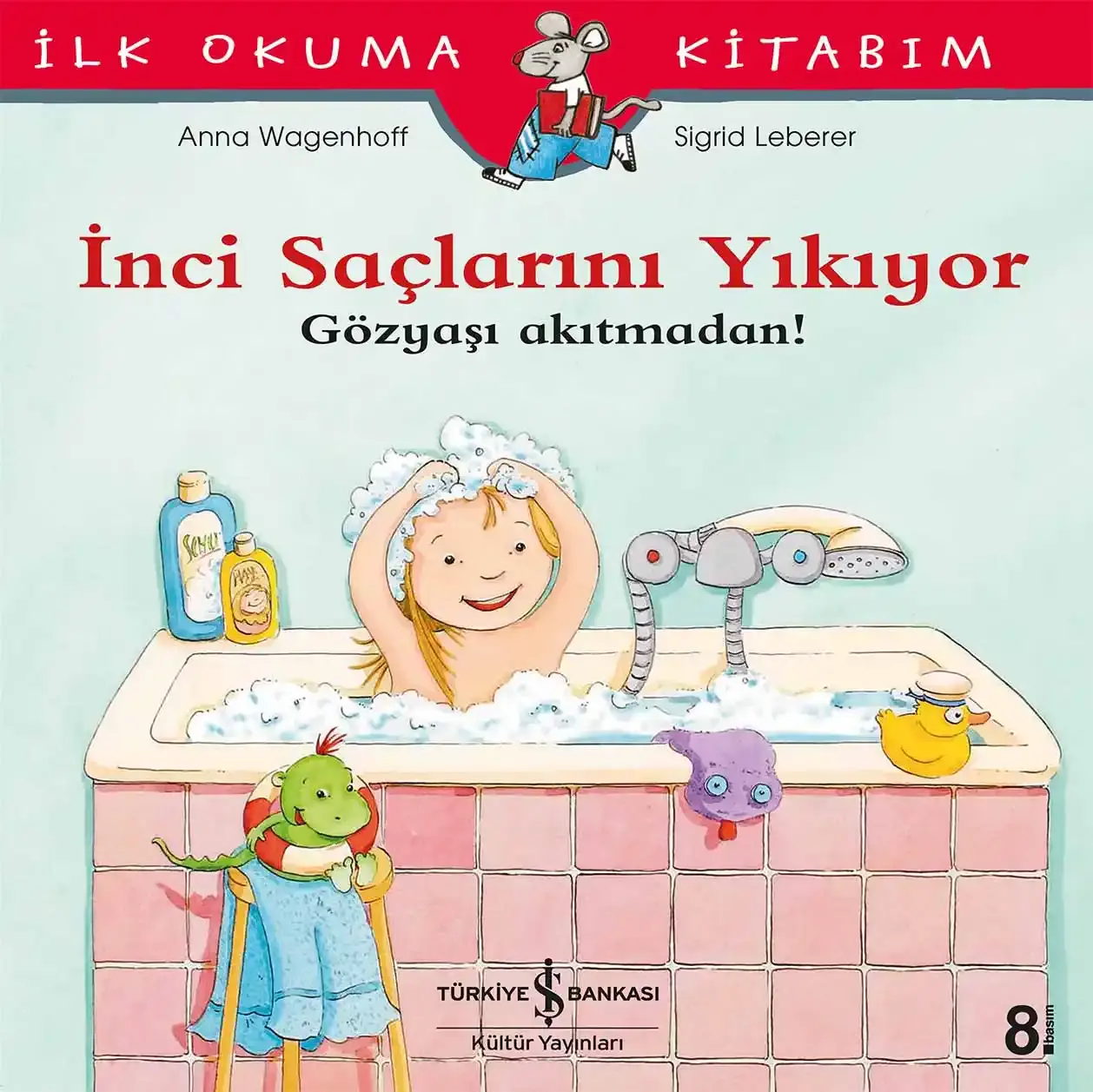 İnci Saçlarını Yıkıyor